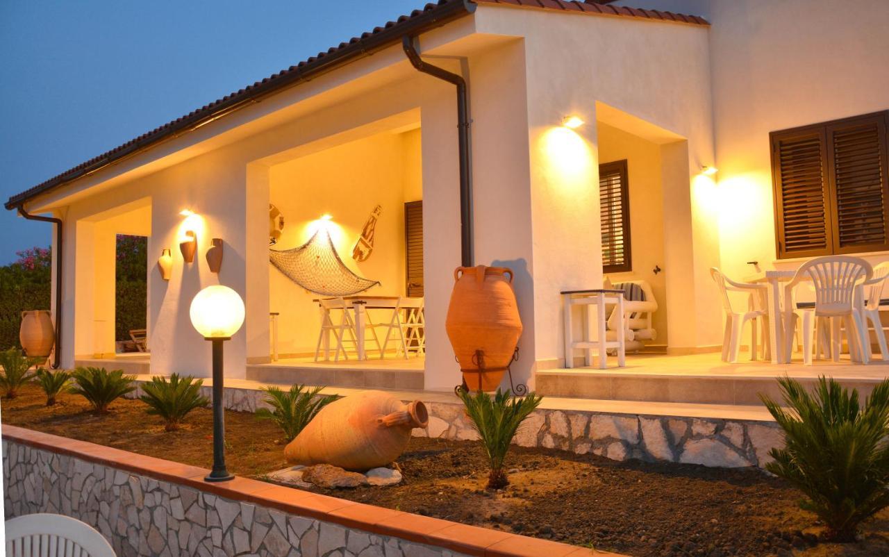 아우구스타 La Casa In Riva Al Mare 빌라 외부 사진