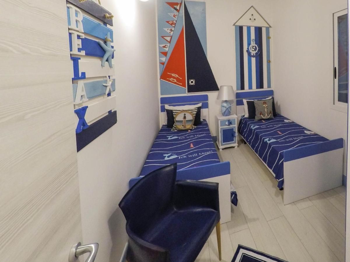 아우구스타 La Casa In Riva Al Mare 빌라 외부 사진