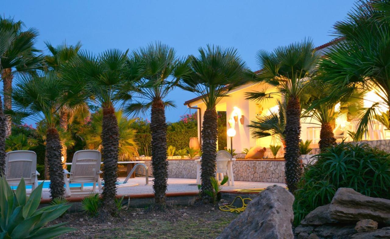 아우구스타 La Casa In Riva Al Mare 빌라 외부 사진