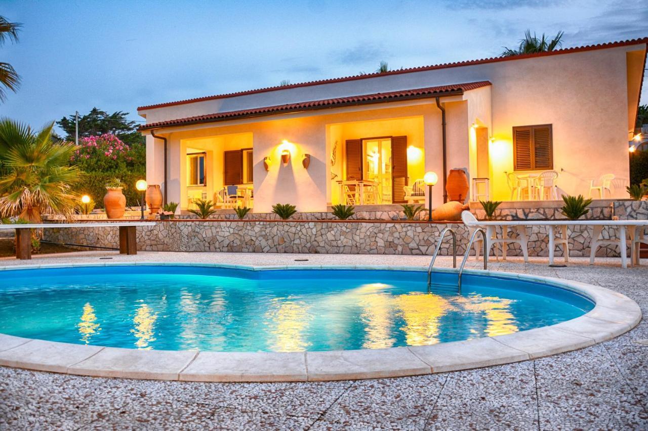 아우구스타 La Casa In Riva Al Mare 빌라 외부 사진