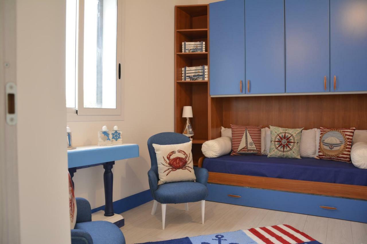 아우구스타 La Casa In Riva Al Mare 빌라 외부 사진
