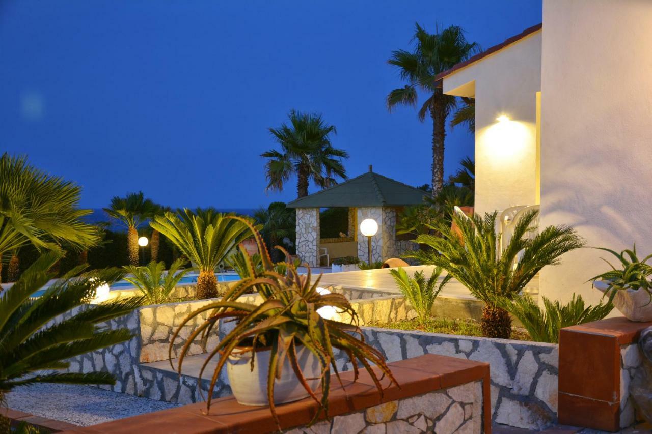 아우구스타 La Casa In Riva Al Mare 빌라 외부 사진