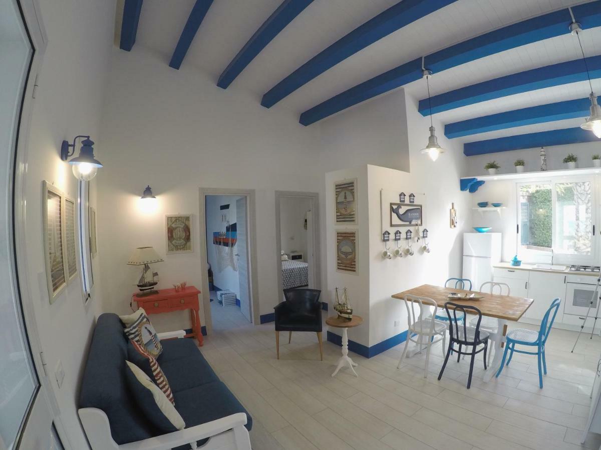 아우구스타 La Casa In Riva Al Mare 빌라 외부 사진
