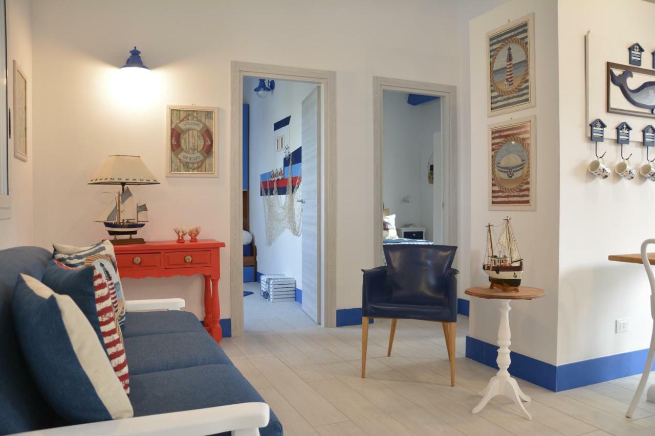 아우구스타 La Casa In Riva Al Mare 빌라 외부 사진